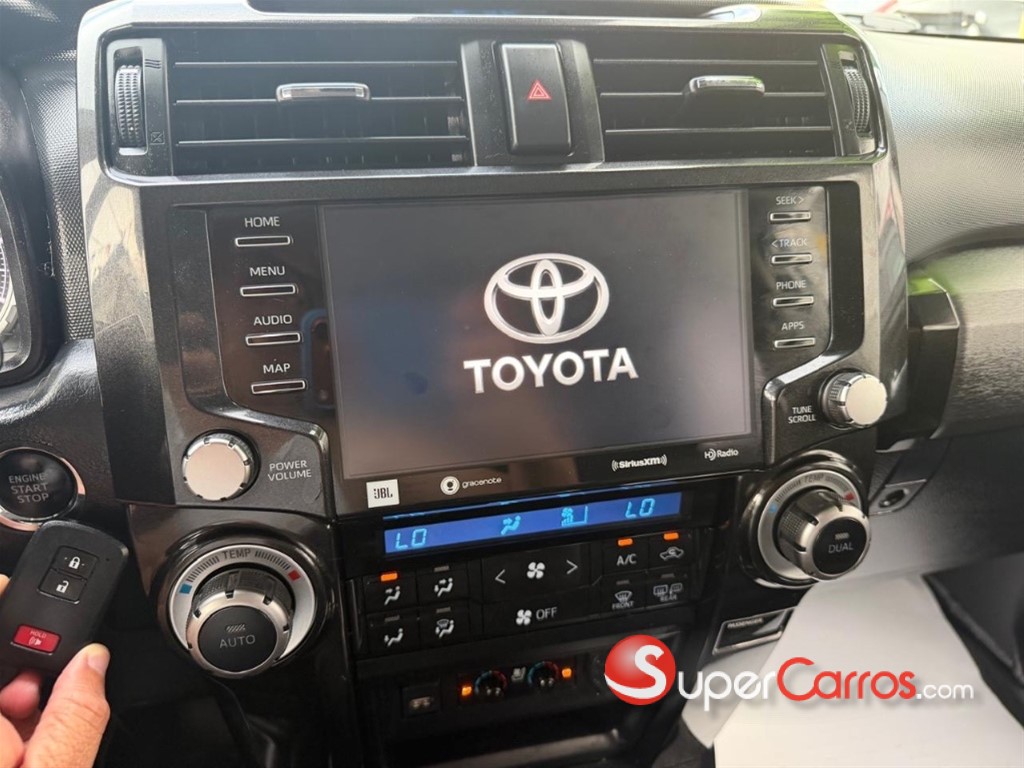 2021 Toyota 4 Runner Limited Nightshade — foto 10 / 12