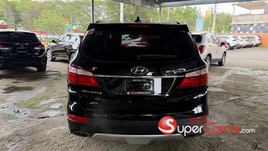2016 Hyundai Grand Santa Fe — foto 2 / 10