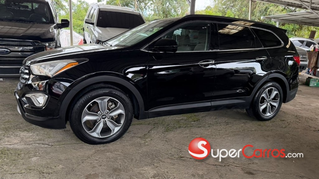 2016 Hyundai Grand Santa Fe — foto 4 / 10