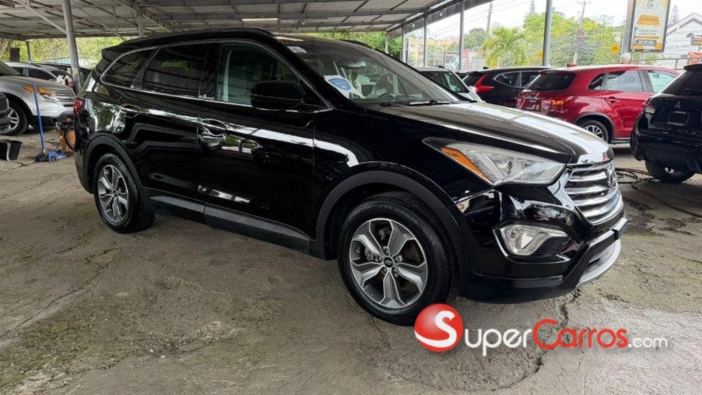 2016 Hyundai Grand Santa Fe — foto 6 / 10