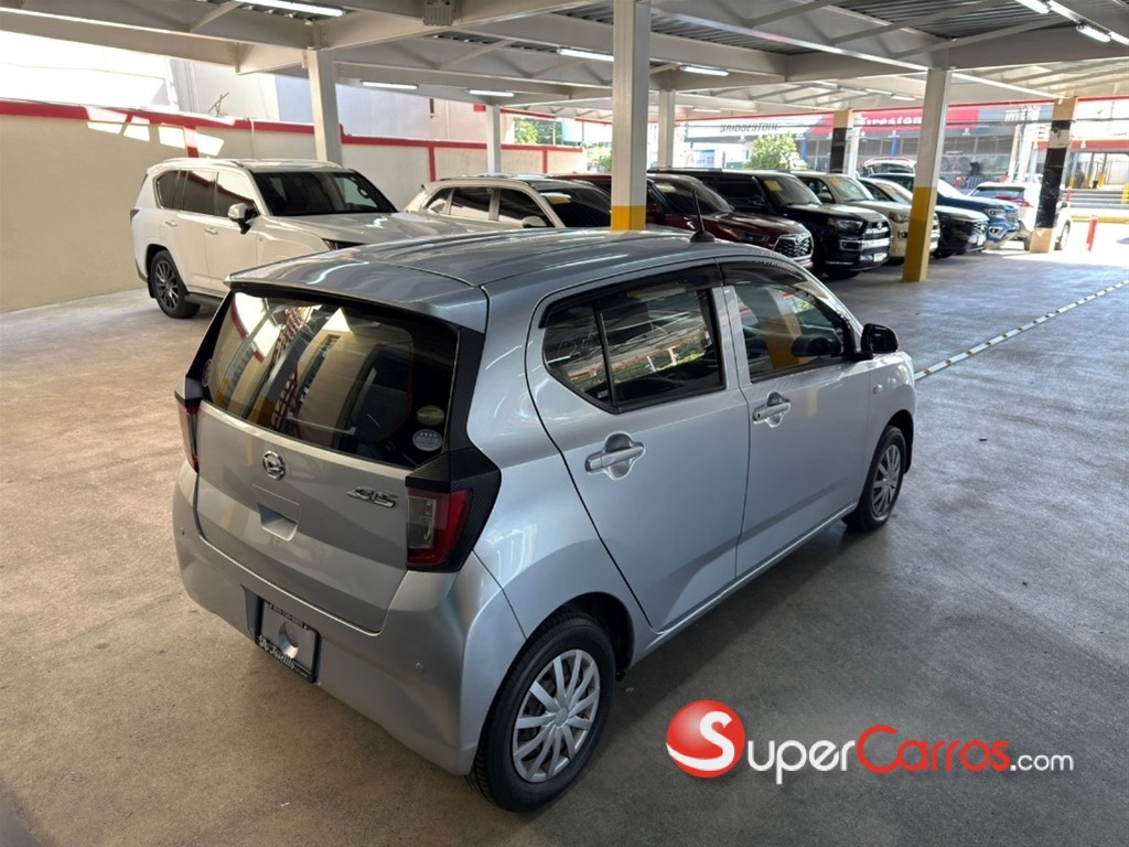 2019 Daihatsu Mira — foto 6 / 12