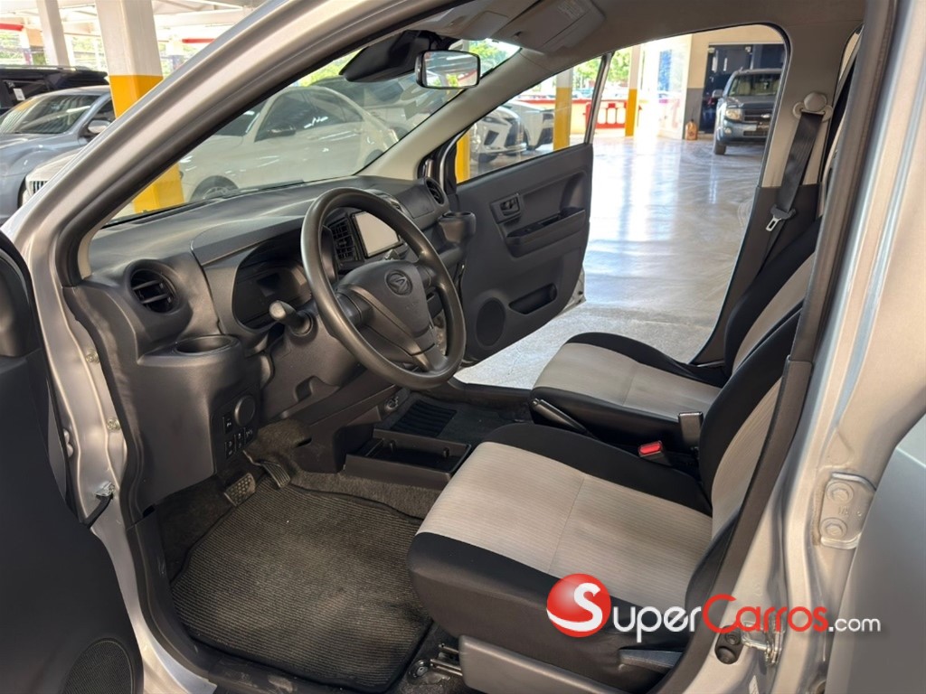2019 Daihatsu Mira — foto 10 / 12
