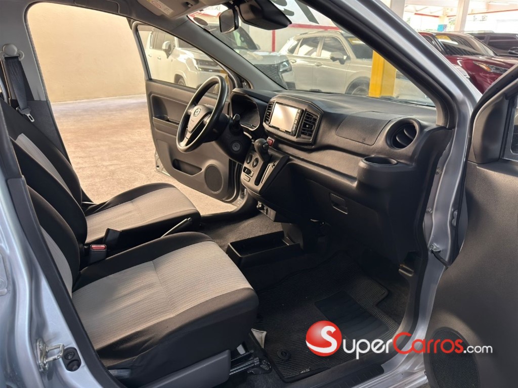 2019 Daihatsu Mira — foto 11 / 12