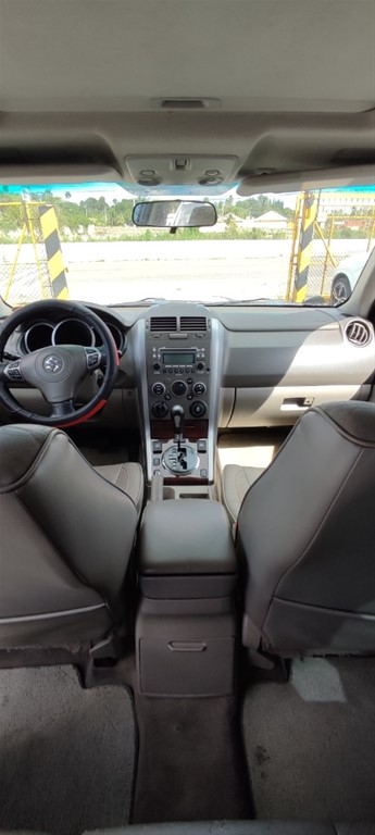 2013 Suzuki Grand Vitara — foto 5 / 9