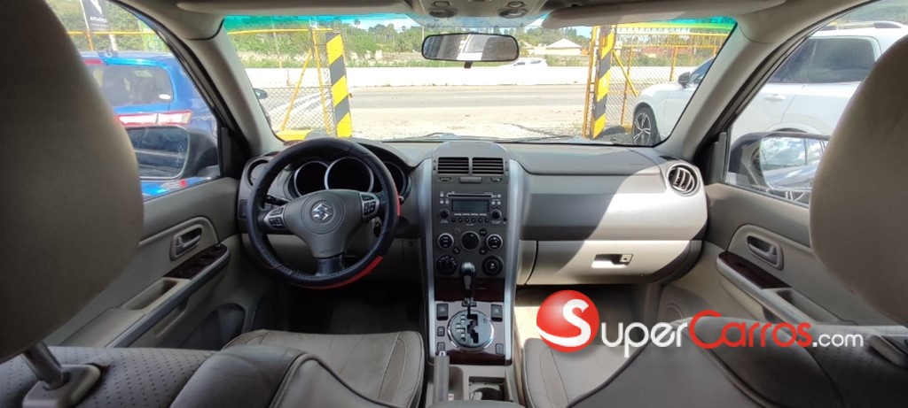 2013 Suzuki Grand Vitara — foto 6 / 9
