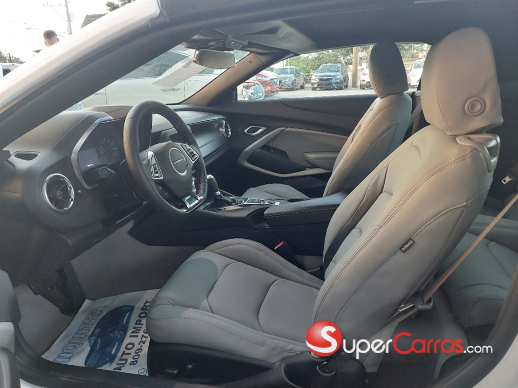 2021 Chevrolet Camaro LT — foto 5 / 12