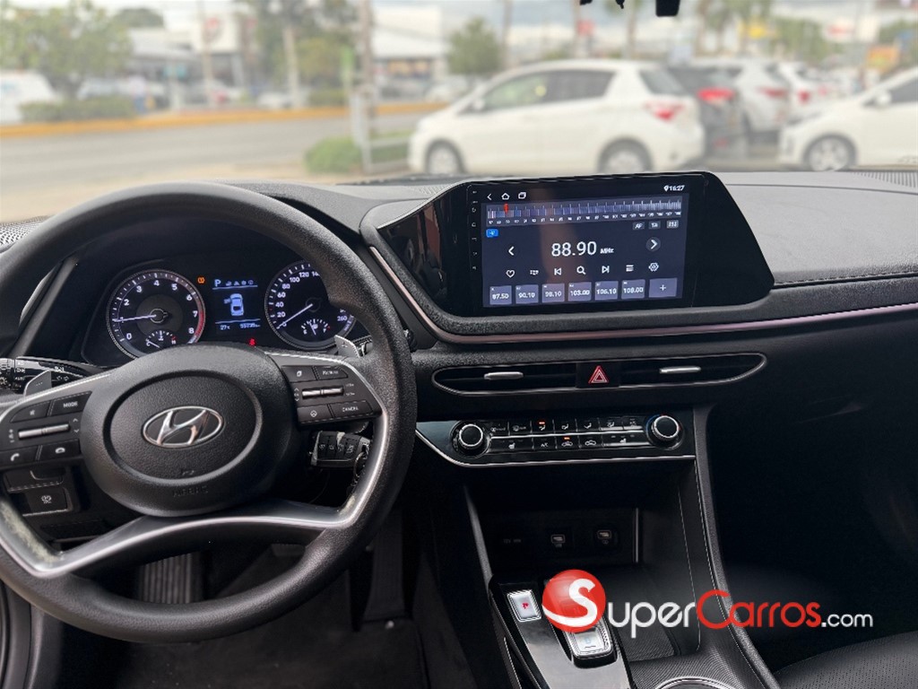 2021 Hyundai Sonata DN8 — foto 8 / 12