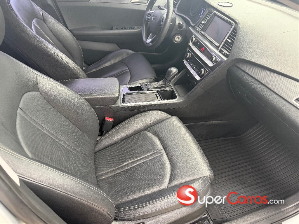 2021 Hyundai Sonata DN8 — foto 9 / 12