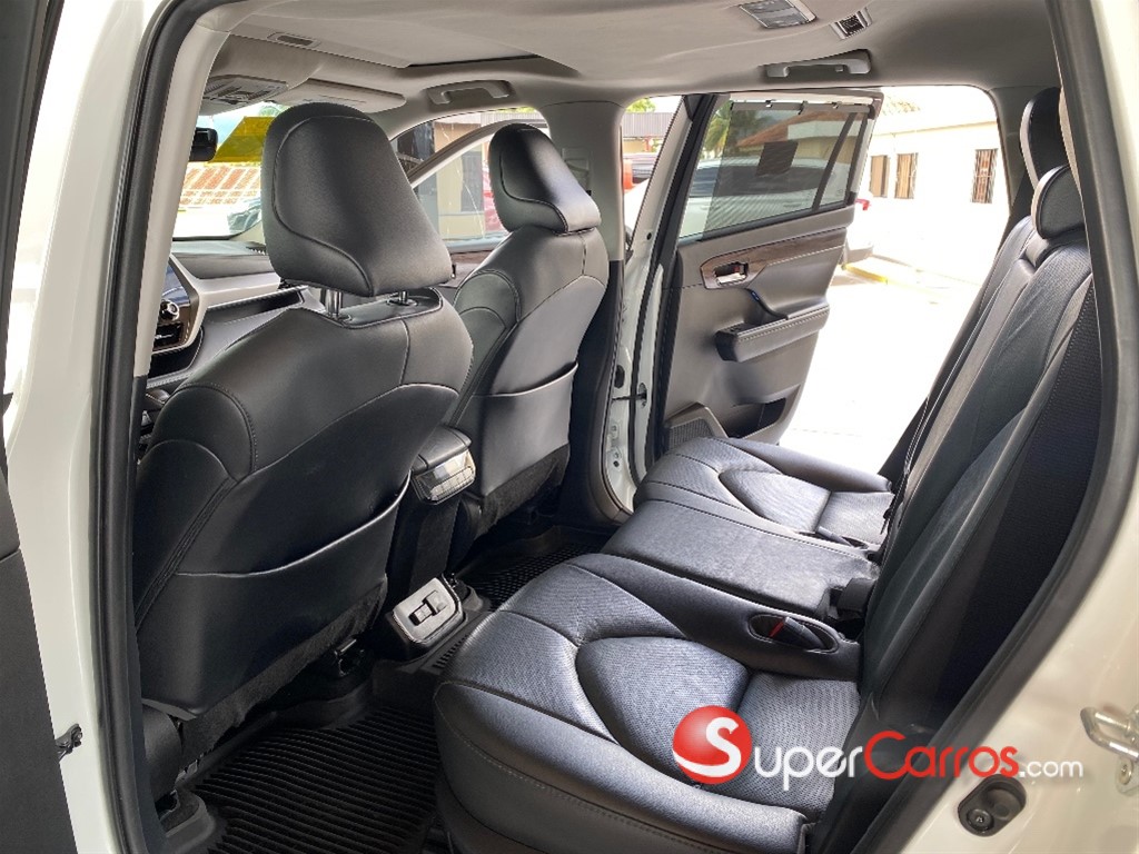2021 Toyota Highlander Limited — foto 8 / 12