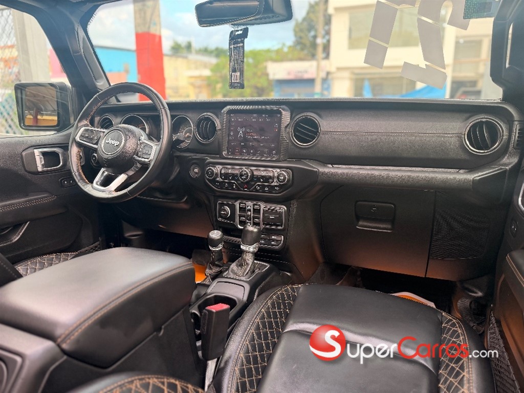 2021 Jeep Wrangler Unlimited Sahara — foto 4 / 7