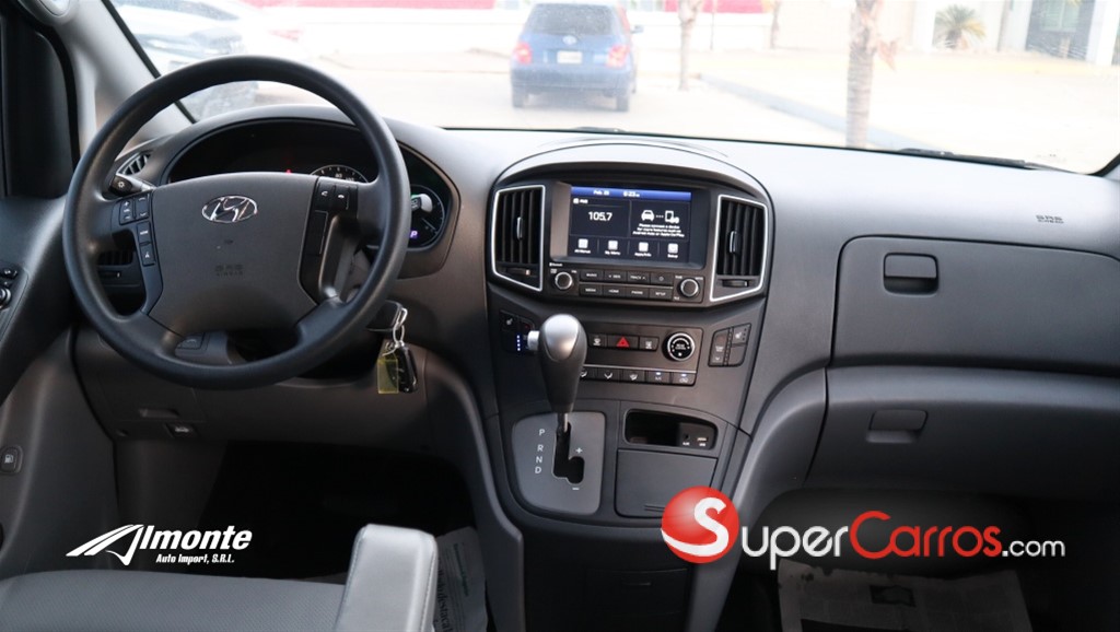 2021 Hyundai Grand Starex — foto 11 / 12