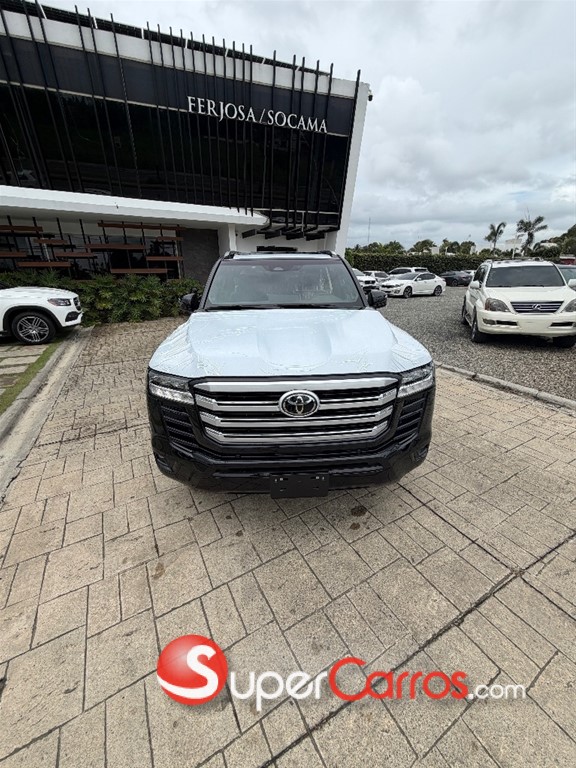 2026 Toyota Land Cruiser 300 GXR — foto 3 / 11