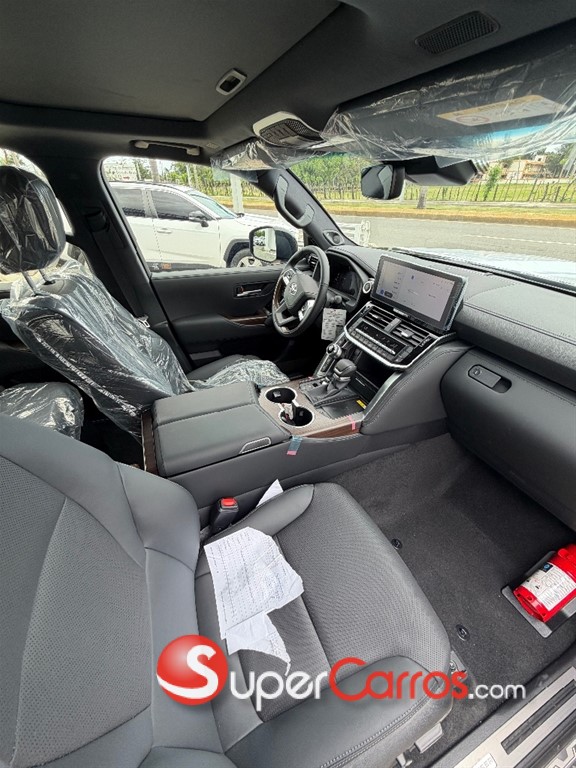 2026 Toyota Land Cruiser 300 GXR — foto 11 / 11