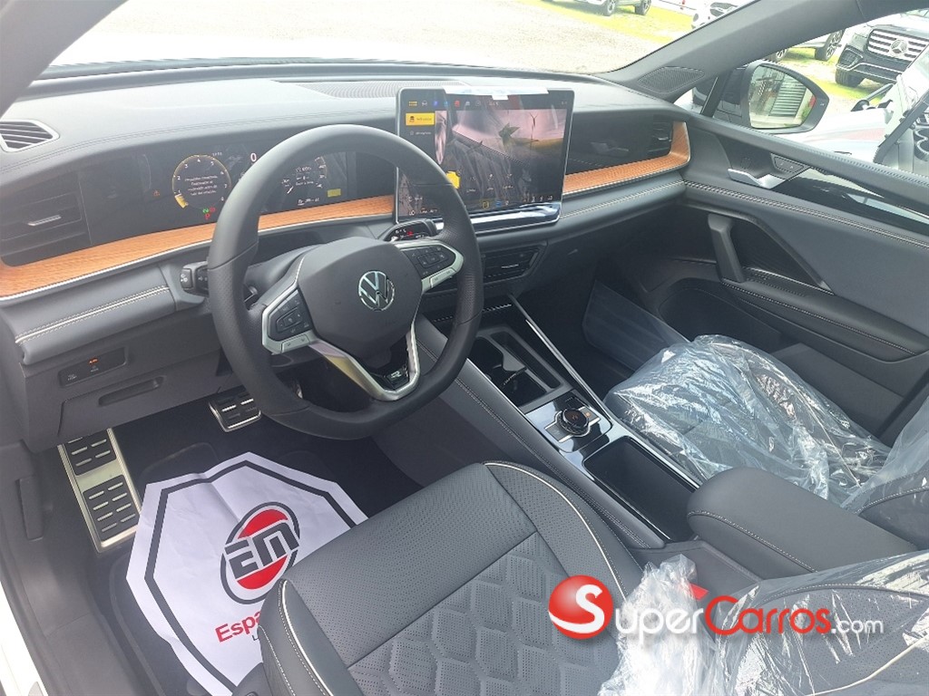 2026 Volkswagen Tiguan R Design — foto 8 / 8