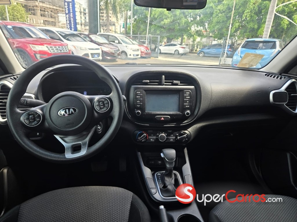 2020 Kia Soul LX — foto 12 / 12