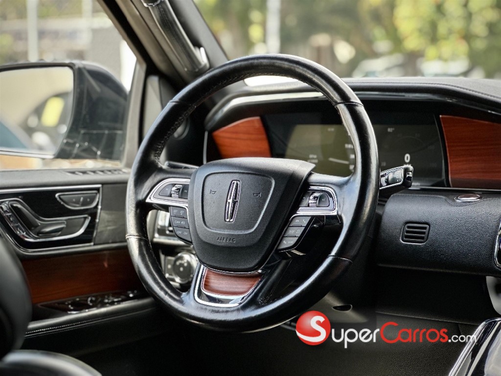 2019 Lincoln Navigator L SELECT — foto 8 / 12