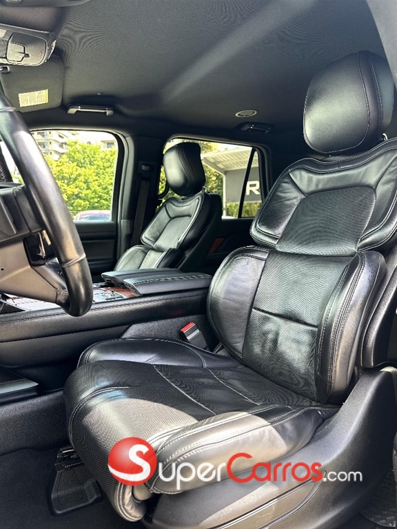 2019 Lincoln Navigator L SELECT — foto 9 / 12