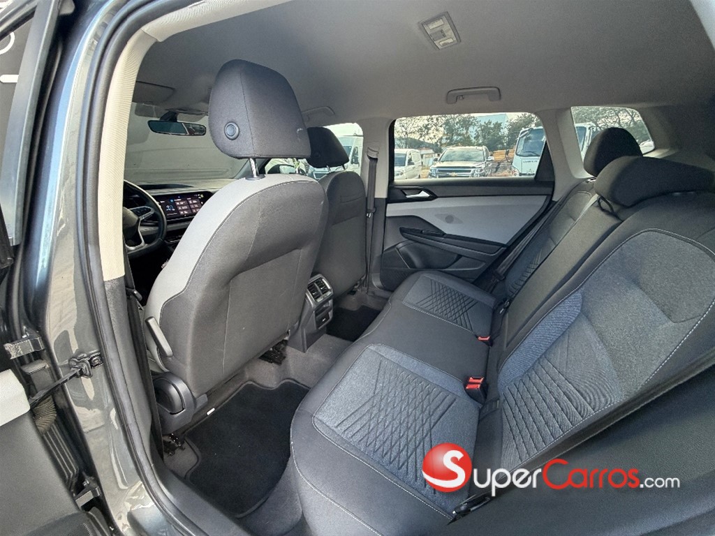 2022 Volkswagen Taos — foto 8 / 9