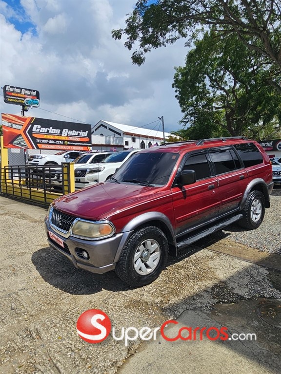 2002 Mitsubishi Motors Montero Sport XLS