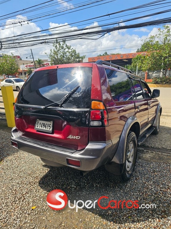2002 Mitsubishi Motors Montero Sport XLS — foto 10 / 10