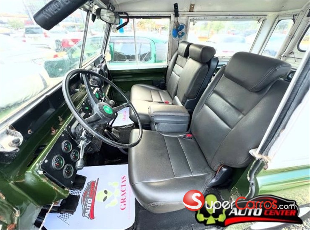 1970 Land Rover Defender 90 — foto 2 / 11