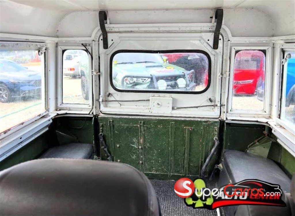 1970 Land Rover Defender 90 — foto 7 / 11
