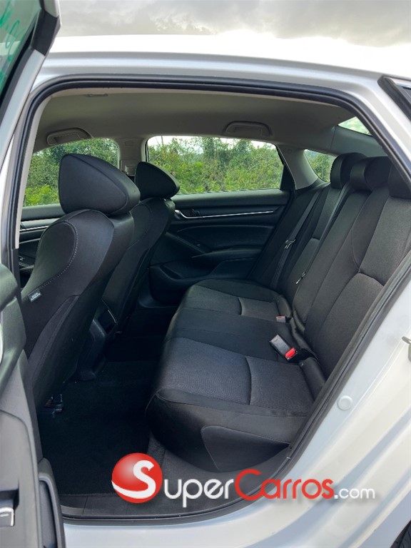 2020 Honda Accord LX — foto 5 / 12