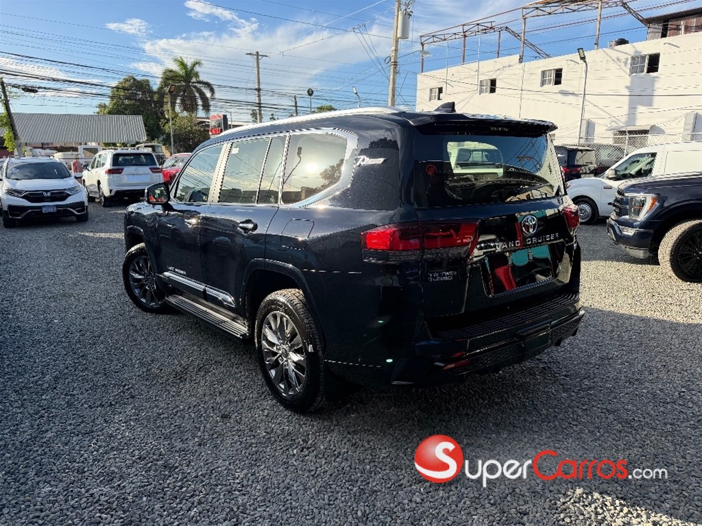 2027 Toyota Land Cruiser 70 ANIVERSARIO — foto 3 / 12