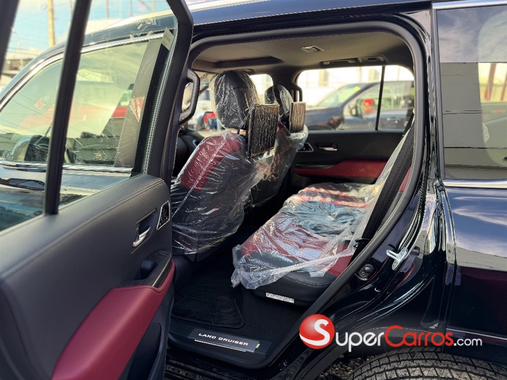 2027 Toyota Land Cruiser 70 ANIVERSARIO — foto 5 / 12