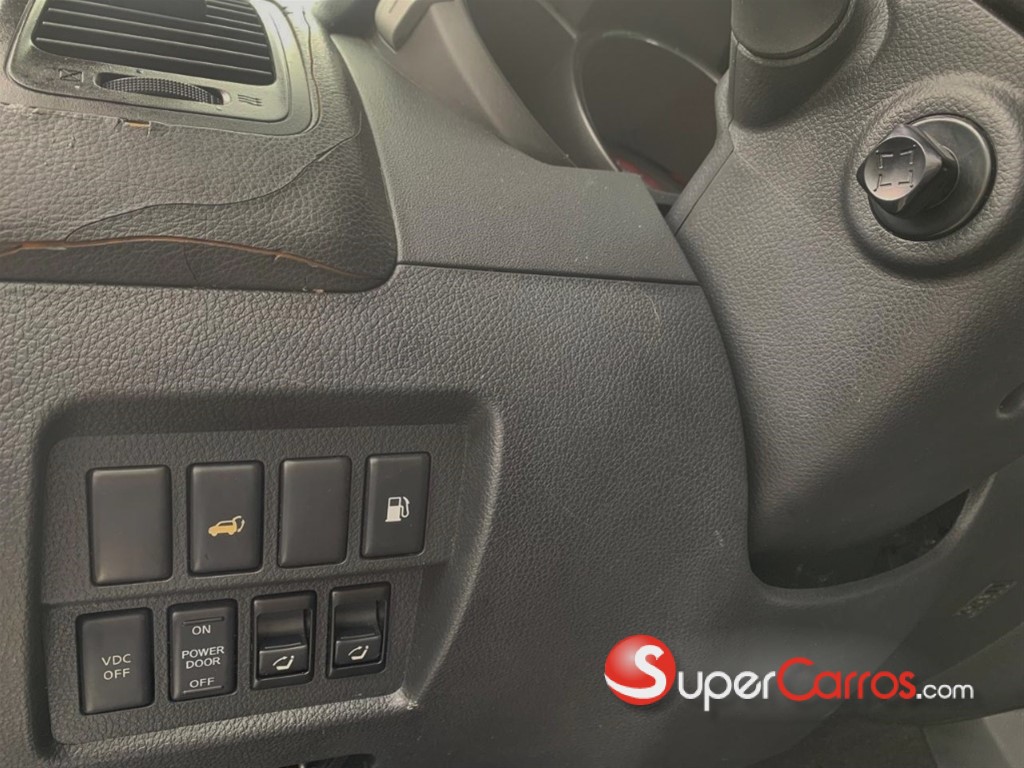 2010 Nissan Murano SL — foto 11 / 12
