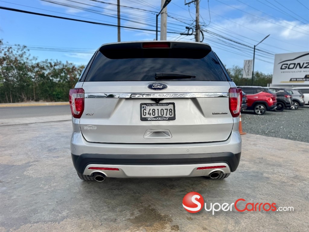 2016 Ford Explorer XLT — foto 3 / 11
