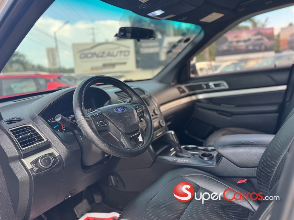 2016 Ford Explorer XLT — foto 5 / 11