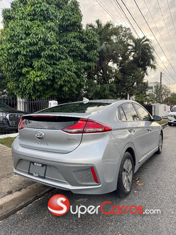 2020 Hyundai Ioniq — foto 3 / 10