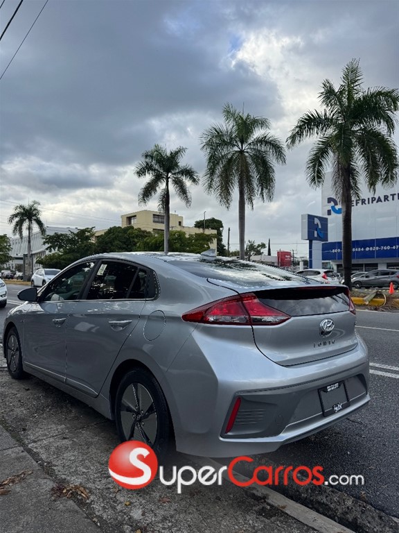 2020 Hyundai Ioniq — foto 4 / 10
