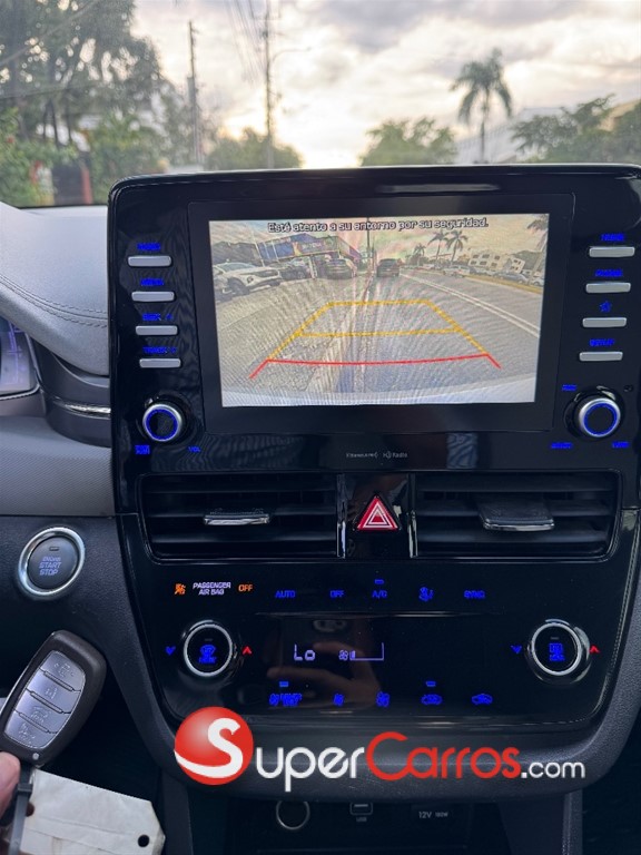 2020 Hyundai Ioniq — foto 9 / 10
