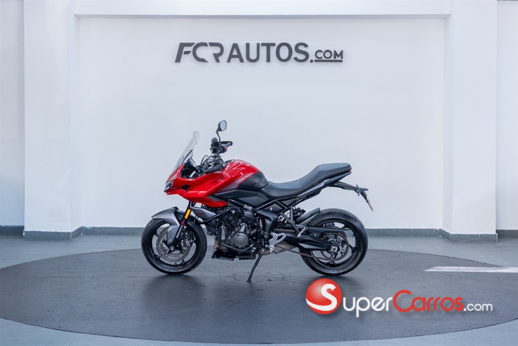 2024 Triumph Tiger — foto 2 / 12