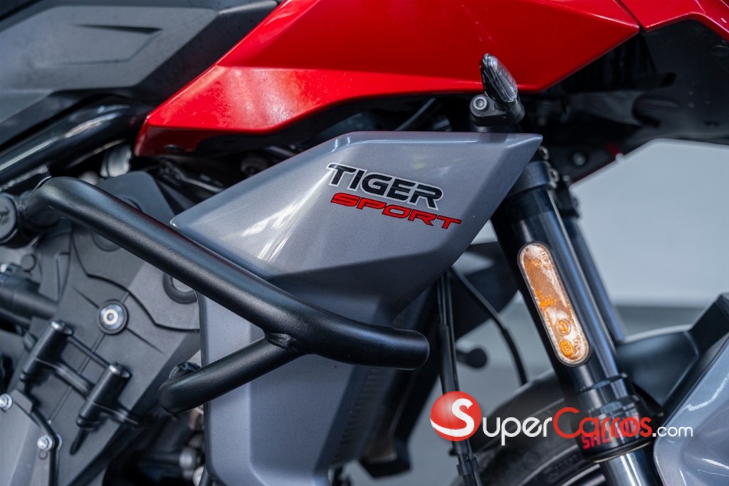 2024 Triumph Tiger — foto 10 / 12