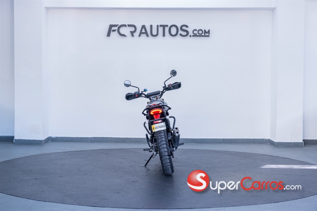 2024 Triumph Motorcycles — foto 7 / 12