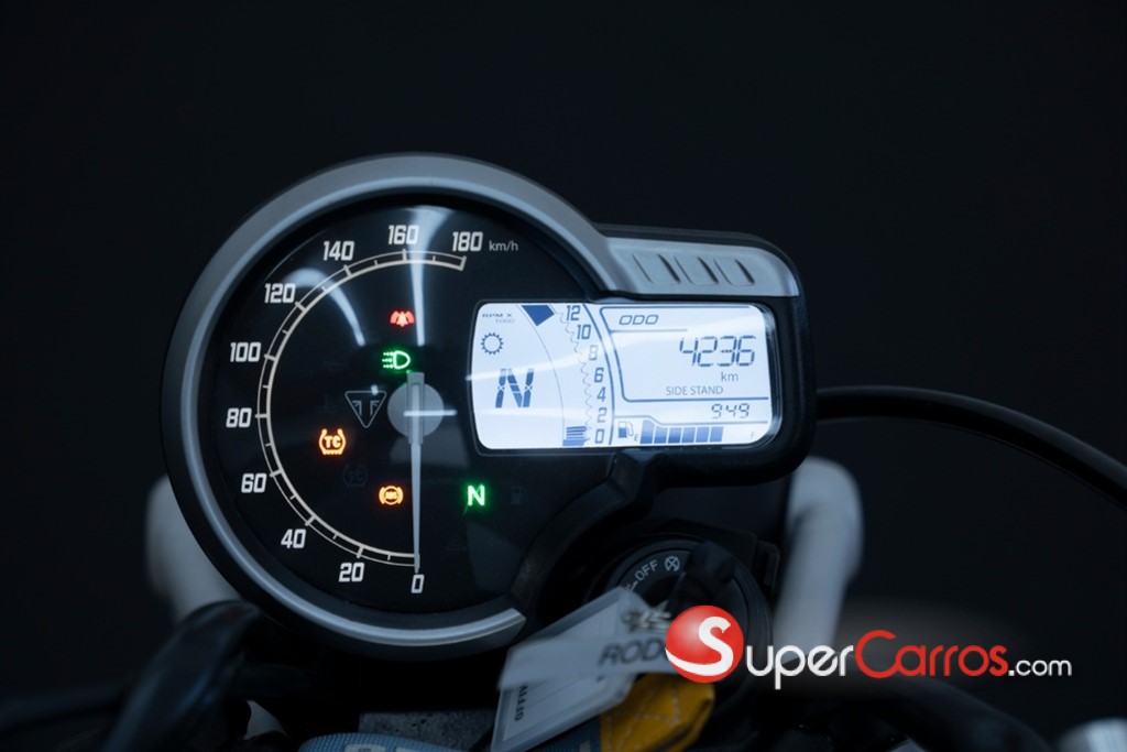 2024 Triumph Motorcycles — foto 11 / 12