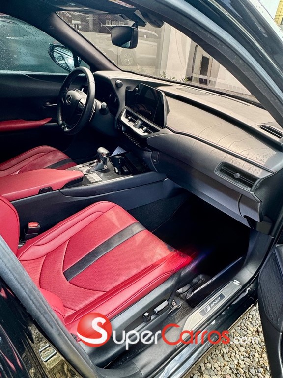 2024 Lexus UX 250H F Sport FWD — foto 6 / 11