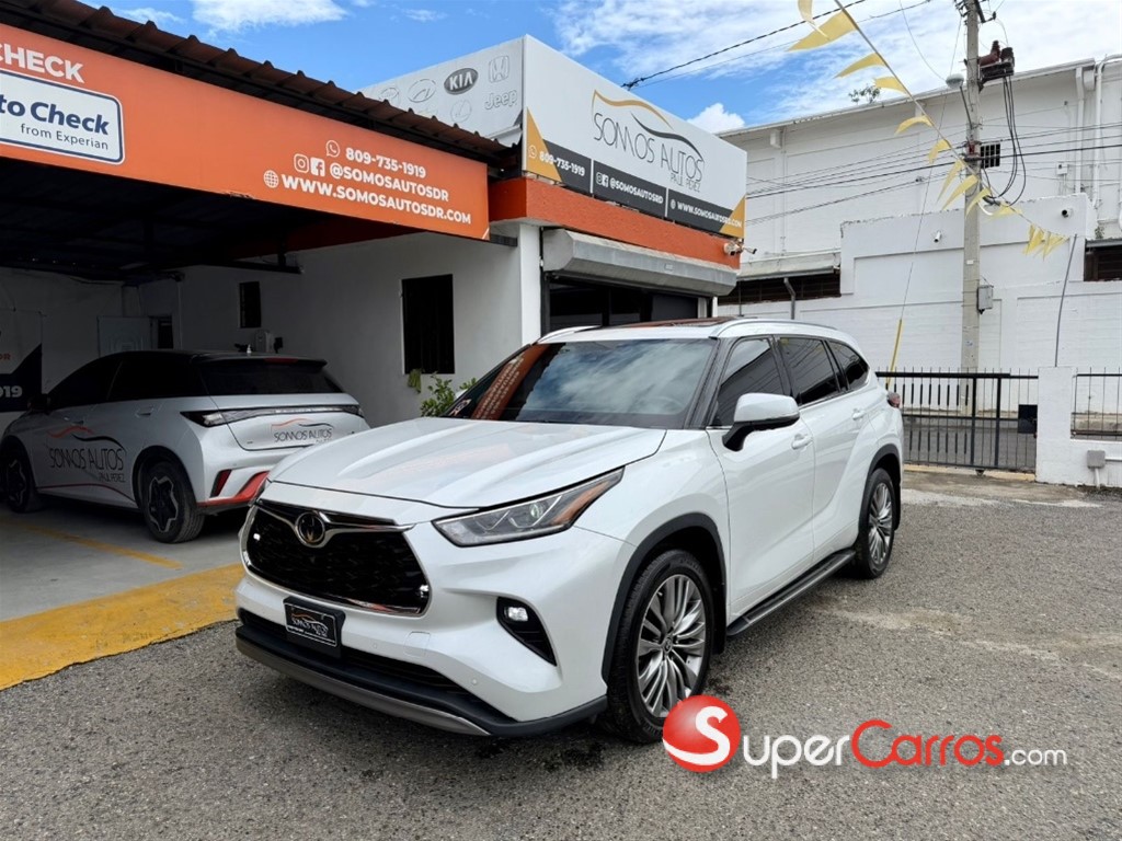 2022 Toyota Highlander Platinum