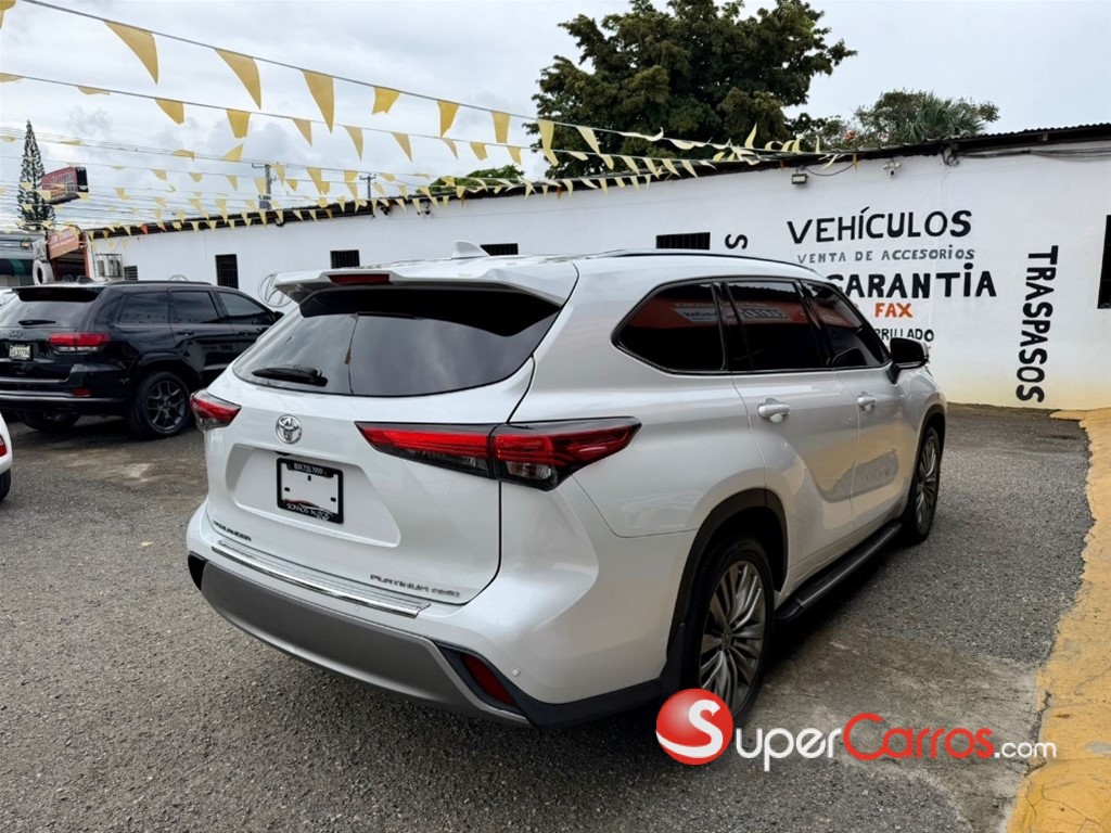 2022 Toyota Highlander Platinum — foto 2 / 11