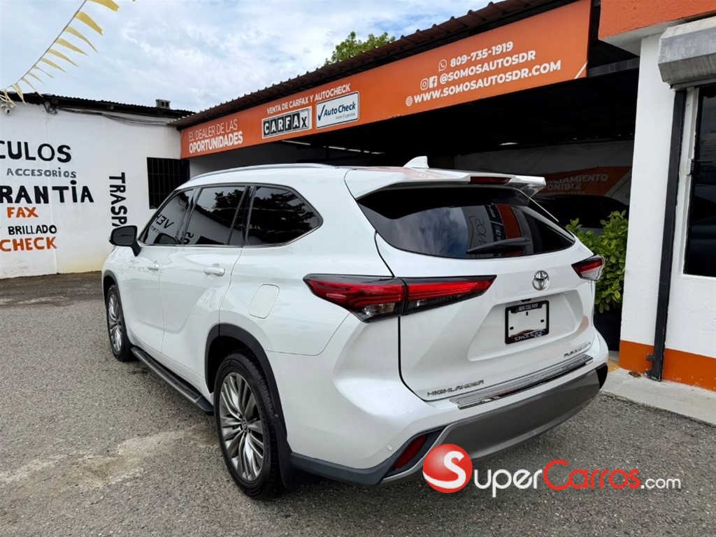 2022 Toyota Highlander Platinum — foto 3 / 11
