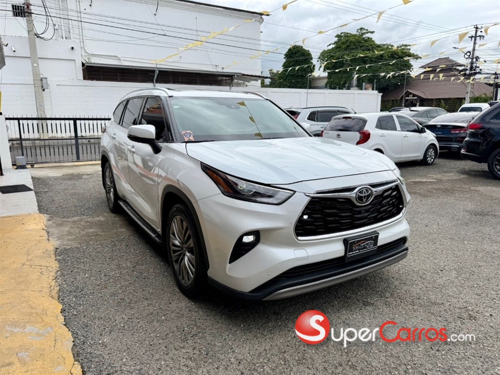 2022 Toyota Highlander Platinum — foto 4 / 11