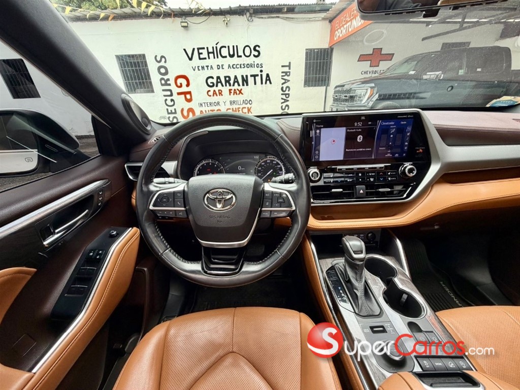 2022 Toyota Highlander Platinum — foto 8 / 11