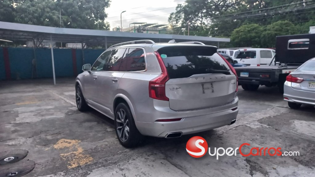 2019 Volvo XC90 Momentum T6 — foto 4 / 11