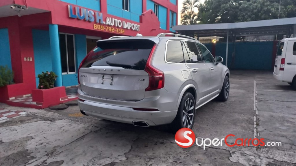 2019 Volvo XC90 Momentum T6 — foto 5 / 11