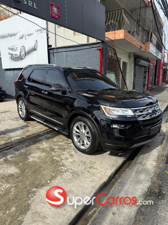 2018 Ford Explorer XLT — foto 3 / 10