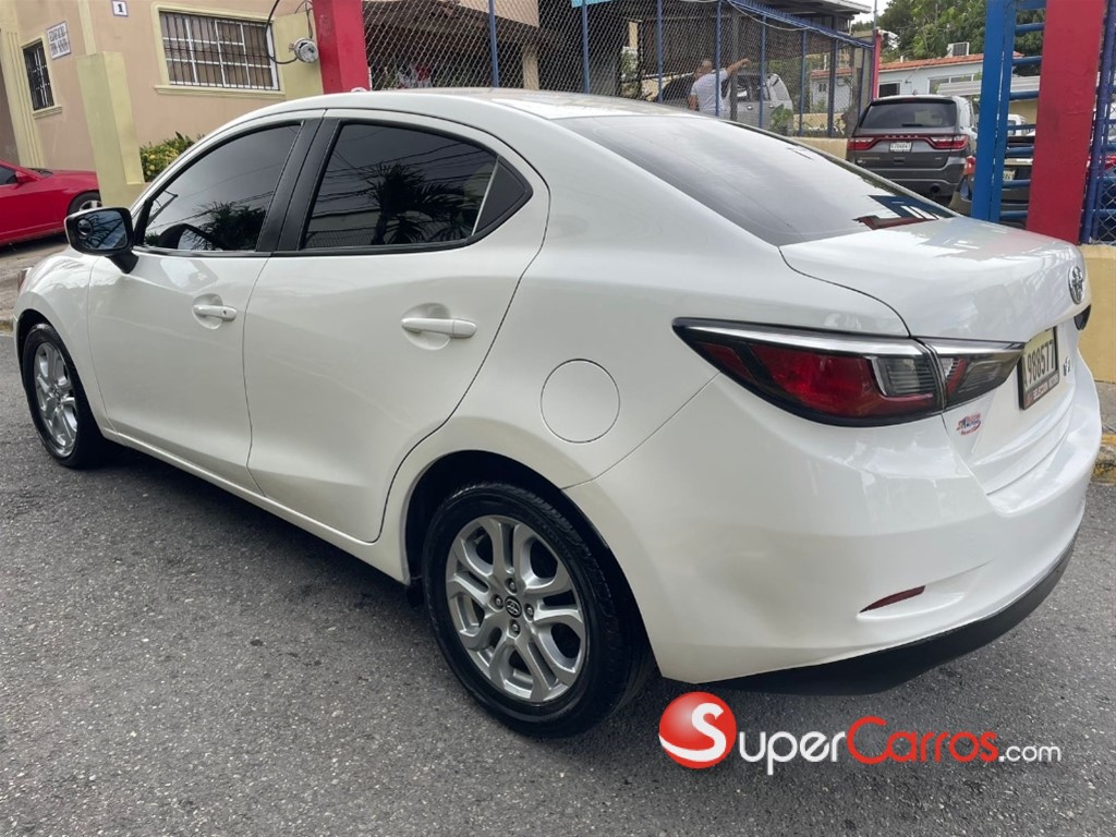 2017 Toyota Yaris iA — foto 6 / 10