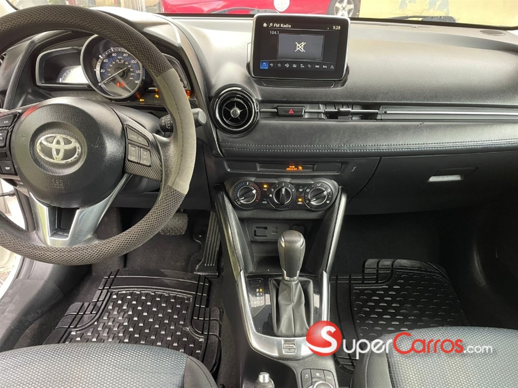 2017 Toyota Yaris iA — foto 9 / 10